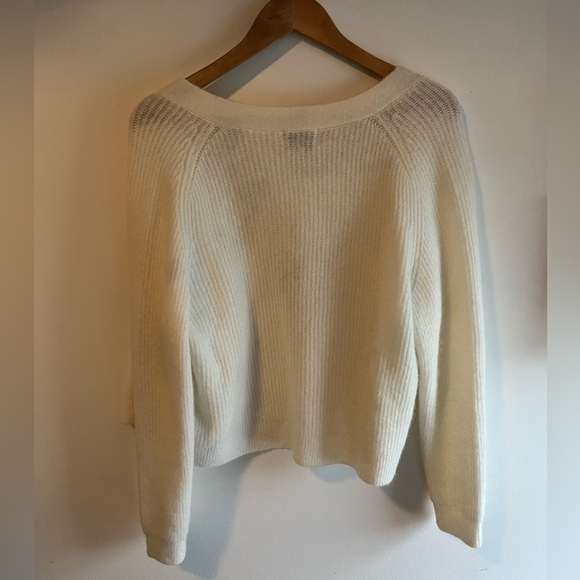 Brand New Ganni Knitted cropped V-neck cardigan - Picture 4 of 5